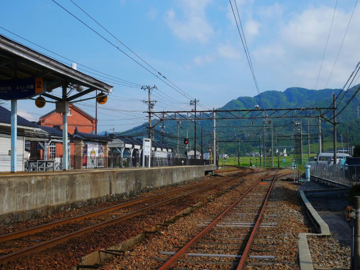 駅前宿舎 禪 Shared House Zen Eiheiji Buitenkant foto