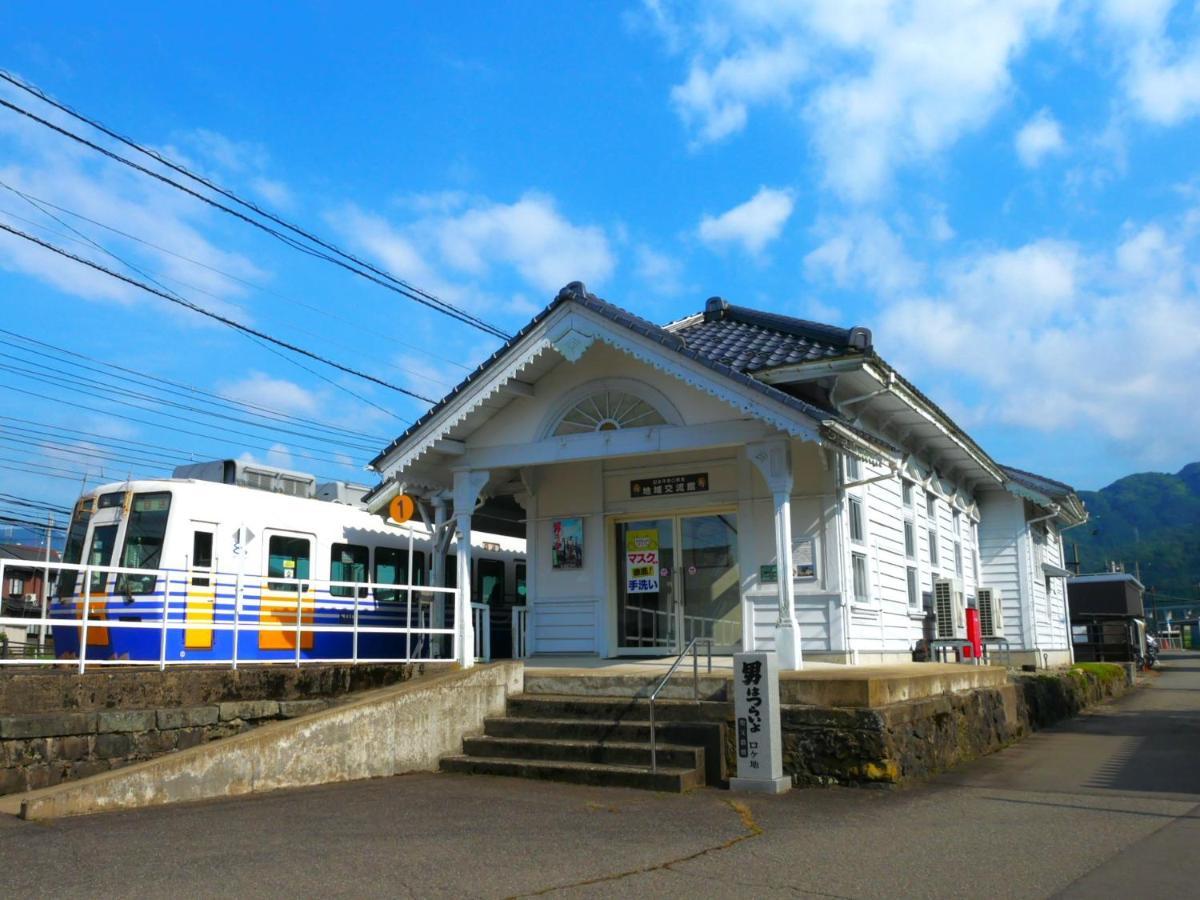 駅前宿舎 禪 Shared House Zen Eiheiji Buitenkant foto