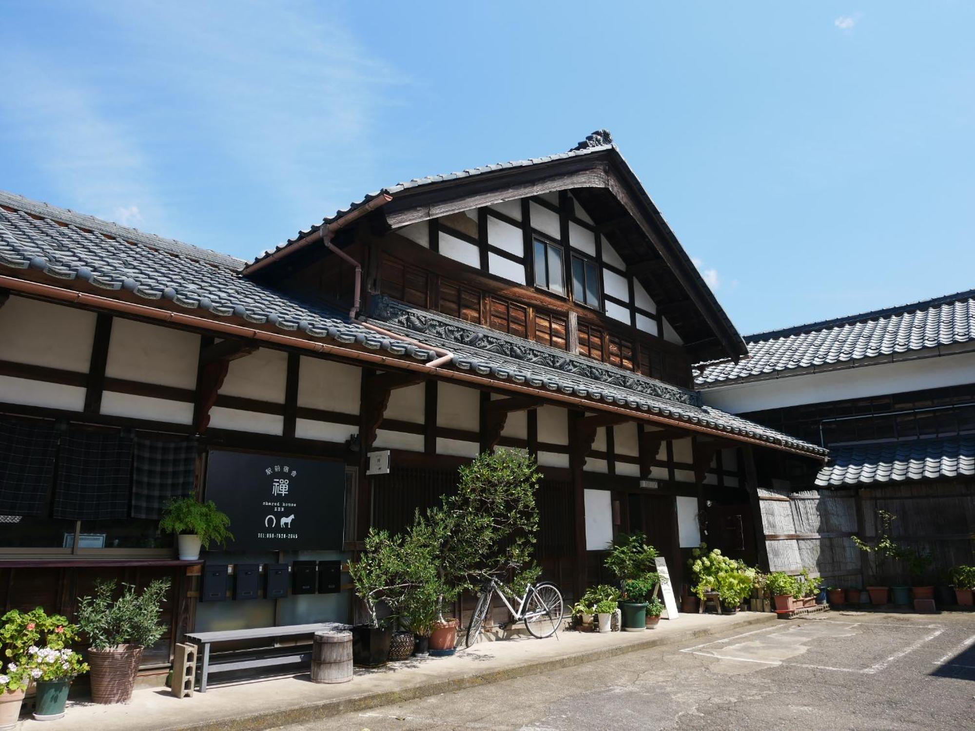 駅前宿舎 禪 Shared House Zen Eiheiji Buitenkant foto